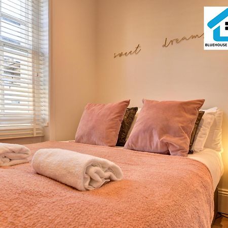 SEAVIEW-SLEEPS 8-IDEAL FOR RELOCATION&BUSiNESS TRAVELERS Hove Exterior foto