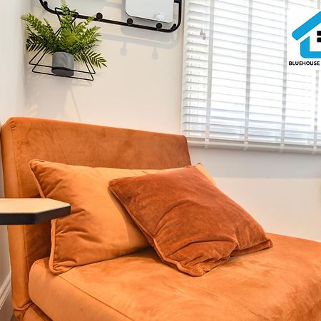 SEAVIEW-SLEEPS 8-IDEAL FOR RELOCATION&BUSiNESS TRAVELERS Hove Exterior foto