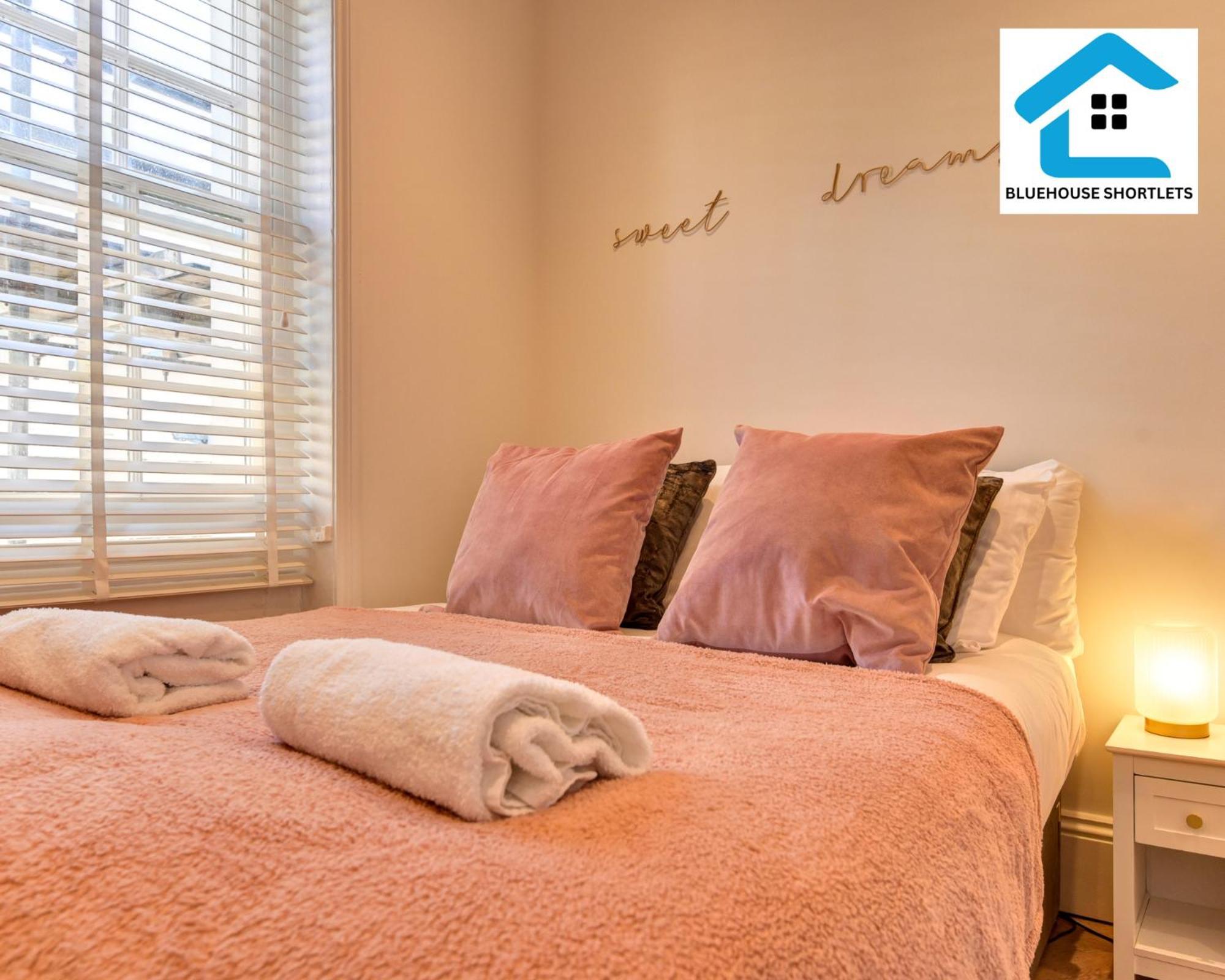 SEAVIEW-SLEEPS 8-IDEAL FOR RELOCATION&BUSiNESS TRAVELERS Hove Exterior foto
