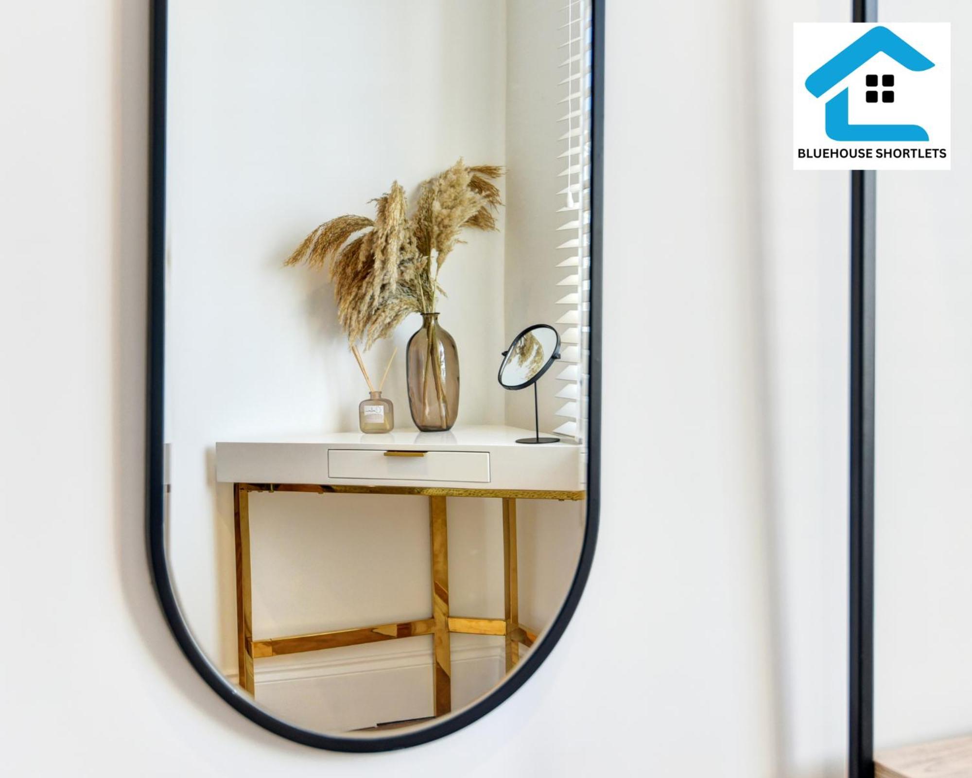 SEAVIEW-SLEEPS 8-IDEAL FOR RELOCATION&BUSiNESS TRAVELERS Hove Exterior foto