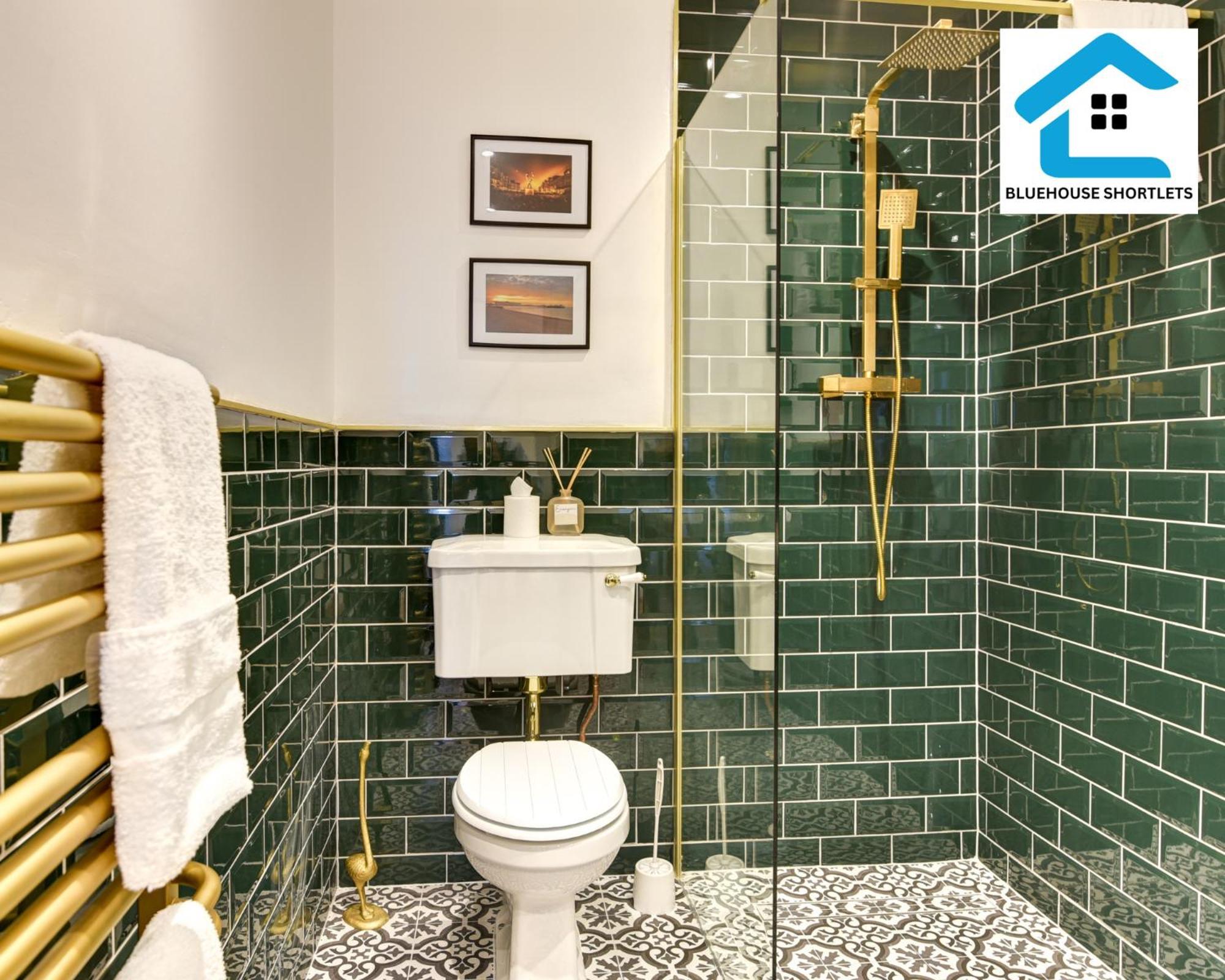 SEAVIEW-SLEEPS 8-IDEAL FOR RELOCATION&BUSiNESS TRAVELERS Hove Exterior foto