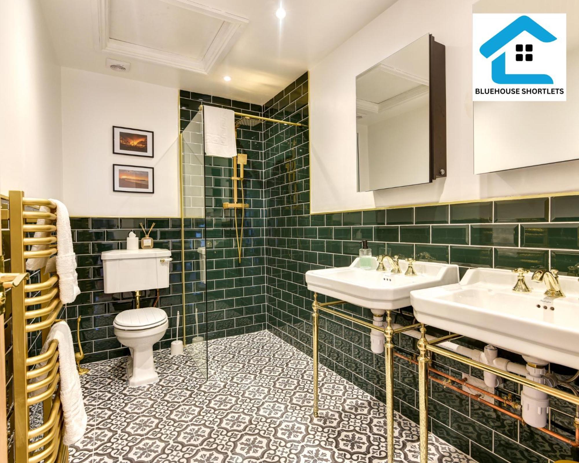 SEAVIEW-SLEEPS 8-IDEAL FOR RELOCATION&BUSiNESS TRAVELERS Hove Exterior foto